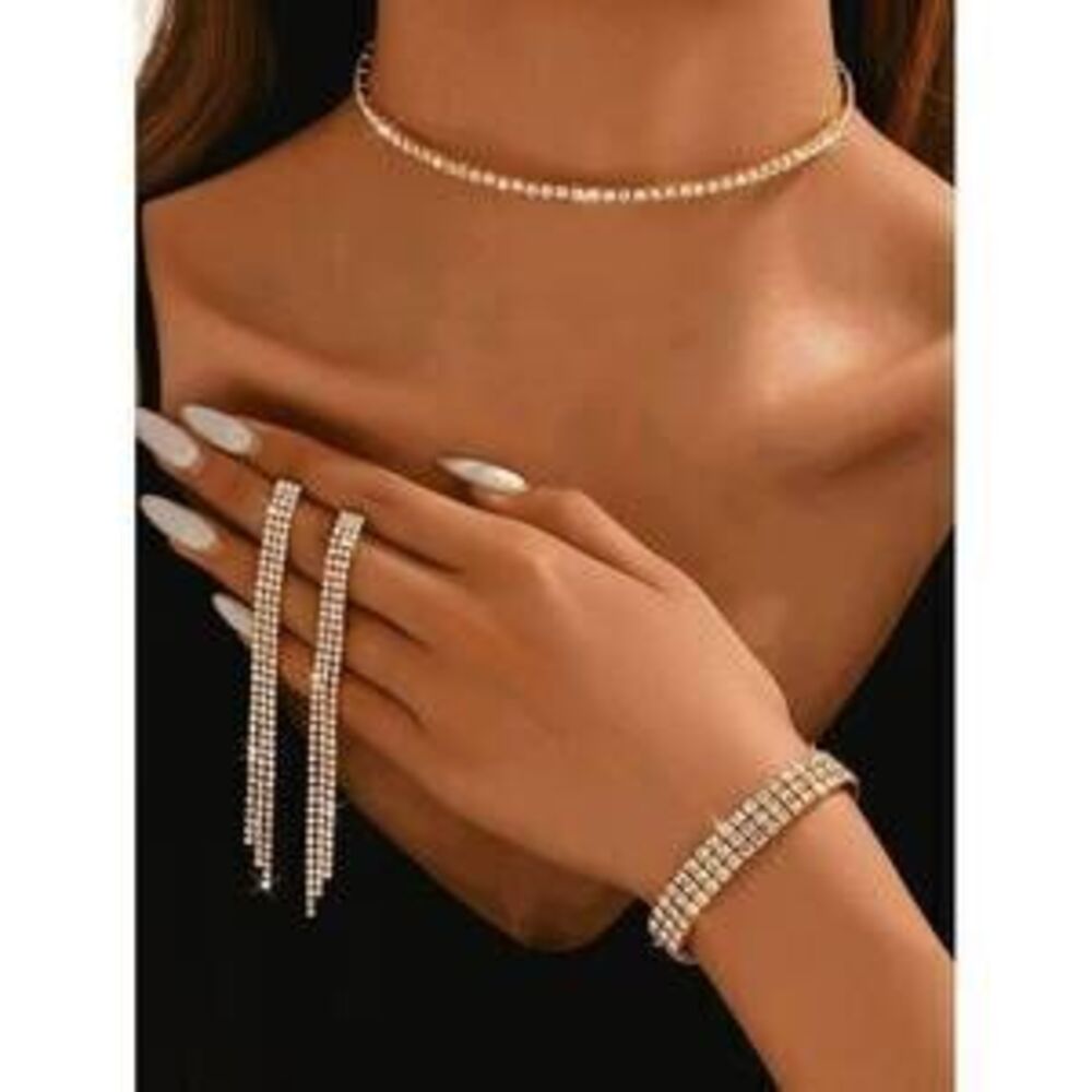 A 4-Piece Set Of Full-Diamond Necklace, Bracelet, And Earrings; Perfec Gift